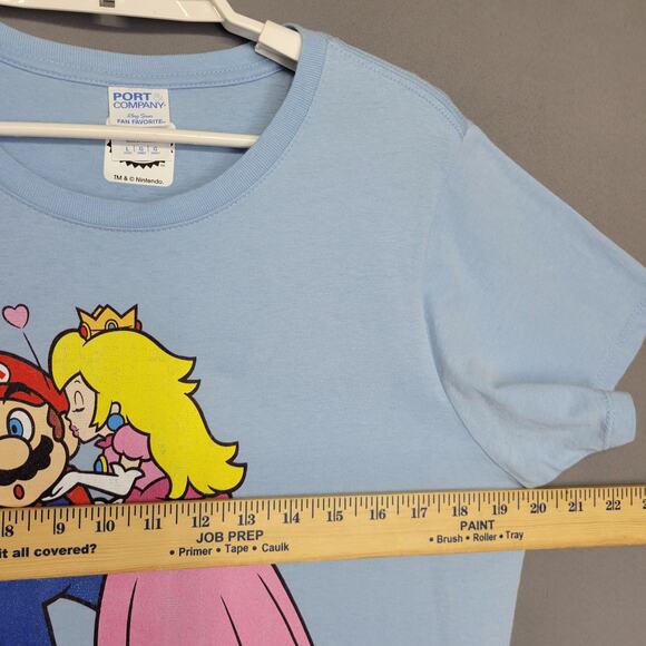 Nintendo Mario Peach Love Shirt Womens Large Graphic Tee Princess Kiss Video Gam - Picture 5 of 11